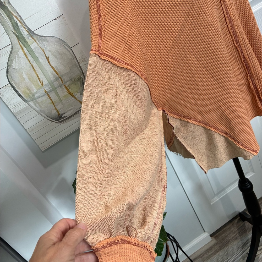 POL Orange V-Neck Waffle Knit Sweater with Airy Knit - Picture 4 of 7
